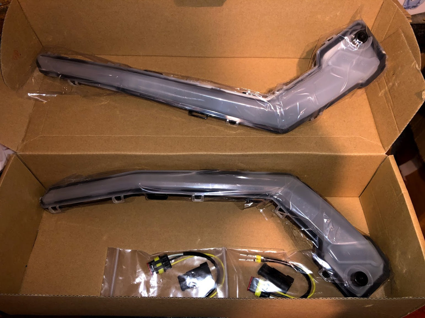 QT-X3-SIG Quadtech Maverick X3 Signature light with DRL sidelight and indicators